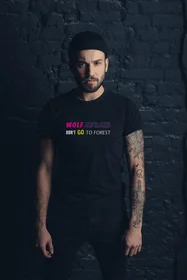 Прикольные футболки: wolf afraid dont go to forest